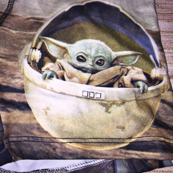 Stars Wars “The Mandalorian” Crazy Boxers Size M - Picture 3 of 5
